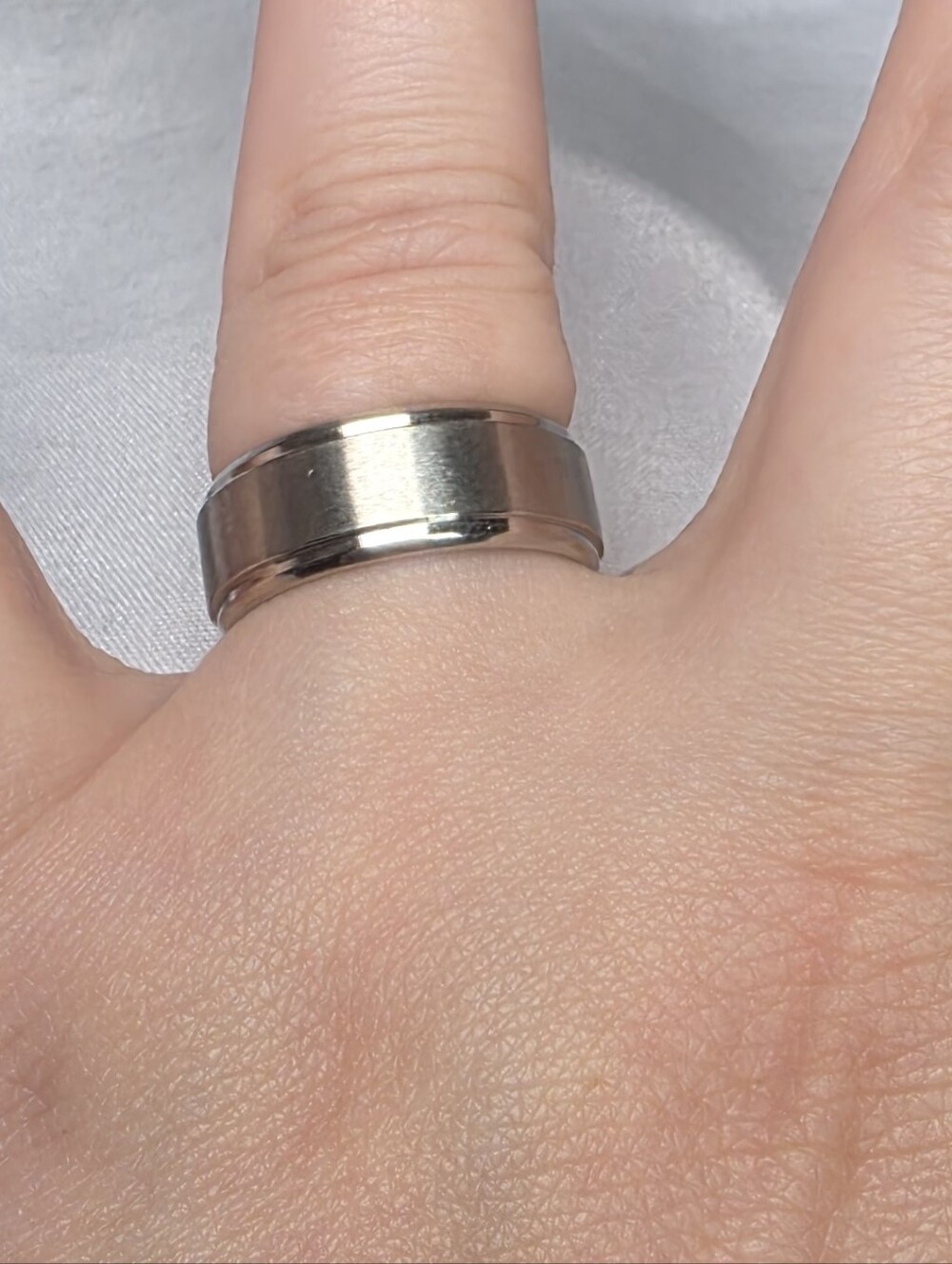 Classic Polished Brushed Stainless Steel  Band Ring Womens Size 7